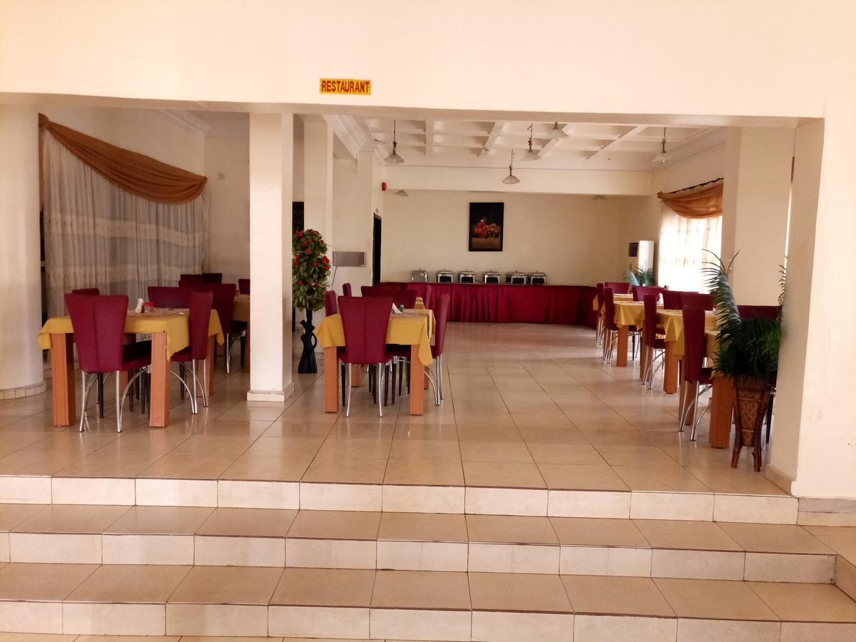 Hotel Benizia Asaba Εξωτερικό φωτογραφία